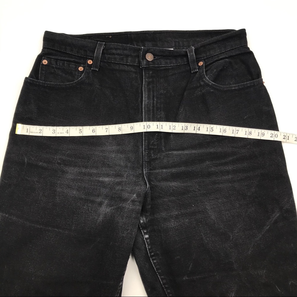Levi's Women's High Rise Jeans in Black - Picture 3 of 8